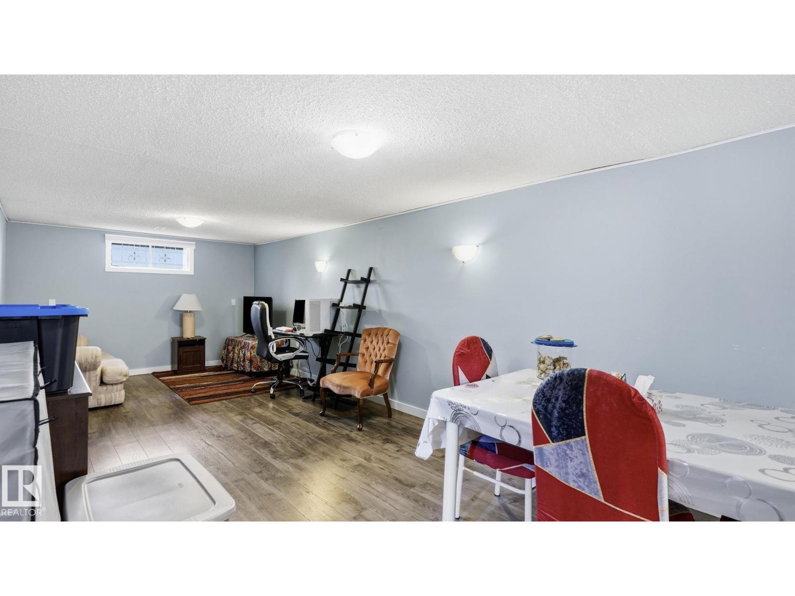 7819 132A AV NW - Image 28