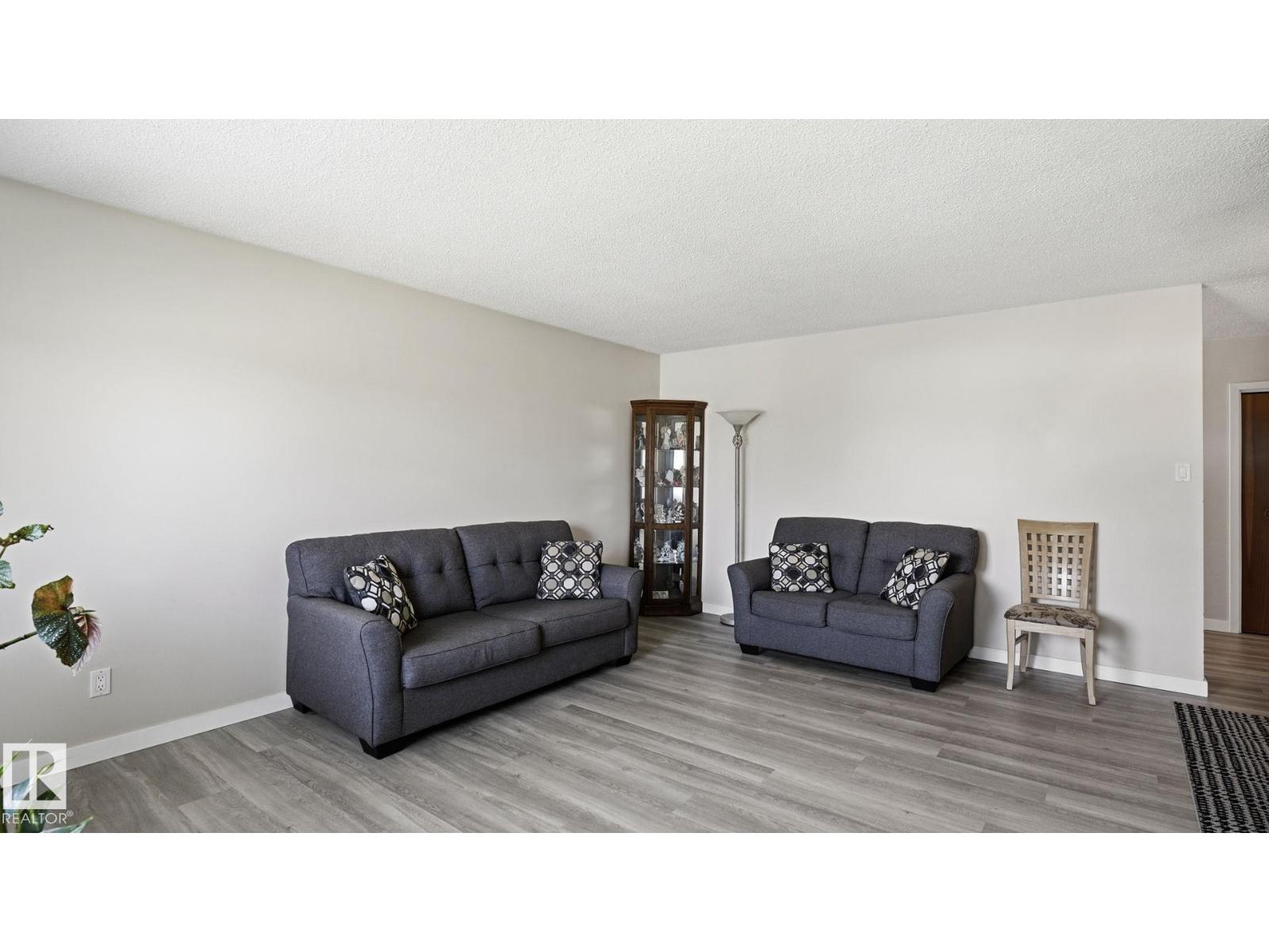 7819 132A AV NW - Image 9