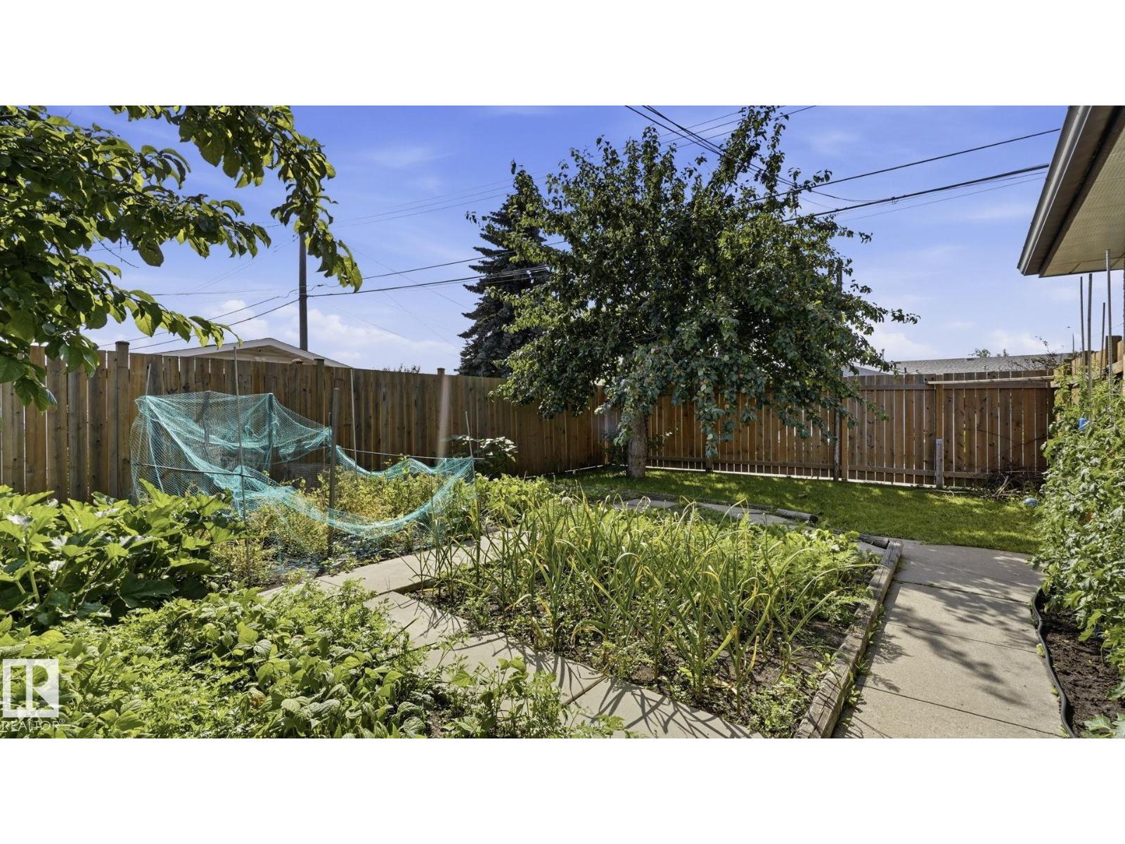 7819 132A AV NW - Image 38