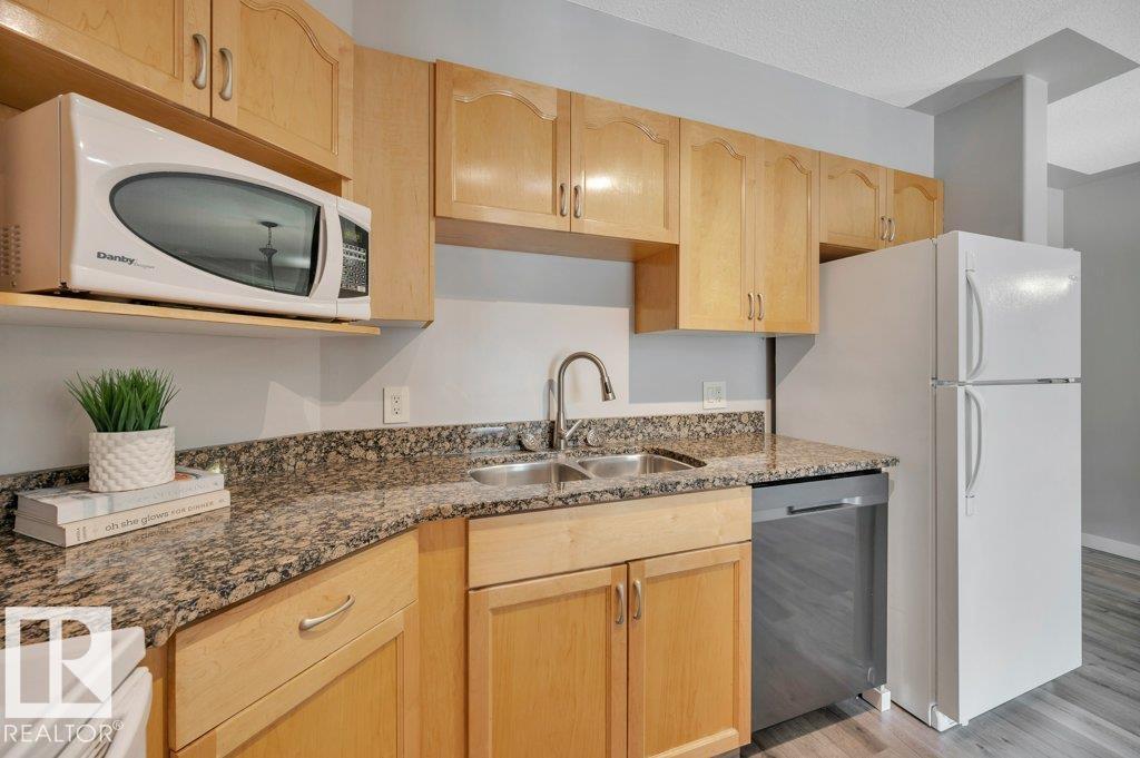 #401 50 ST THOMAS ST - 15