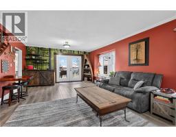 Foyer - 3745 King Street, Vineland, ON L0R2C0 Photo 10