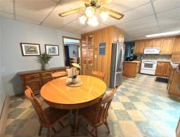 Bedroom - 351 Queen Avenue, Selkirk, MB R1A1E6 Photo 9