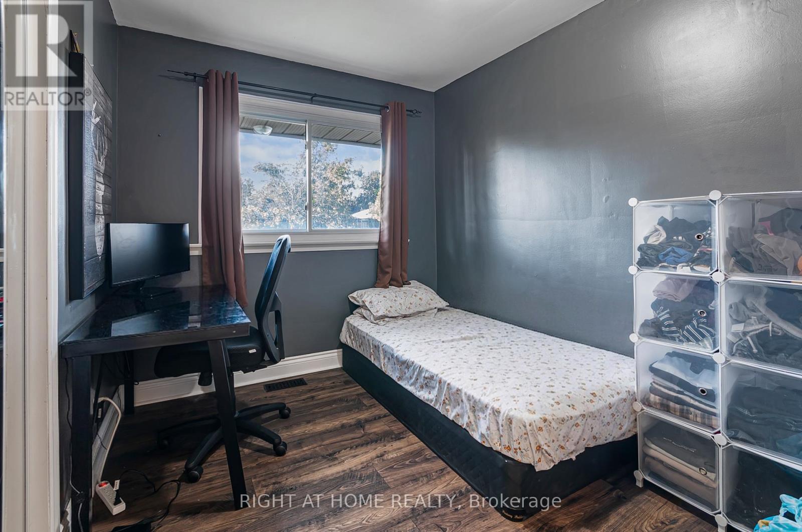201 STEEL STREET - 7
