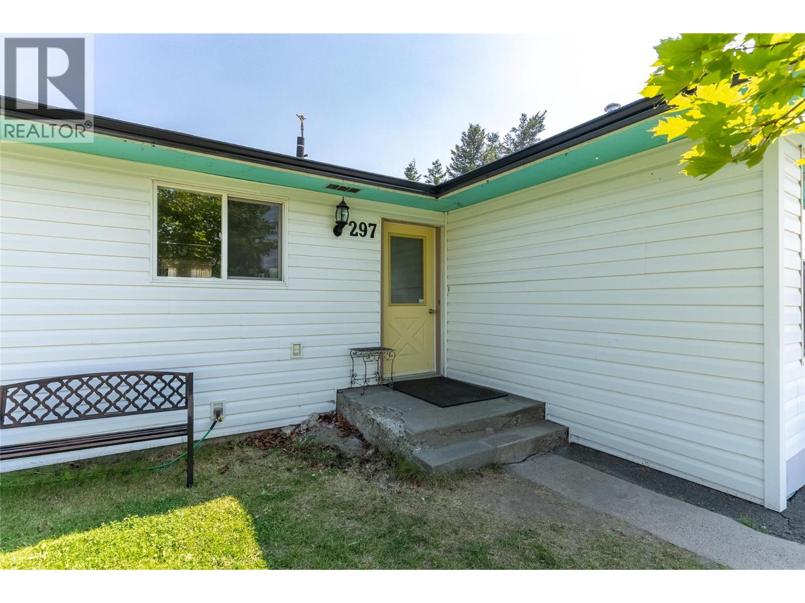 297 Chestnut Court, Logan Lake