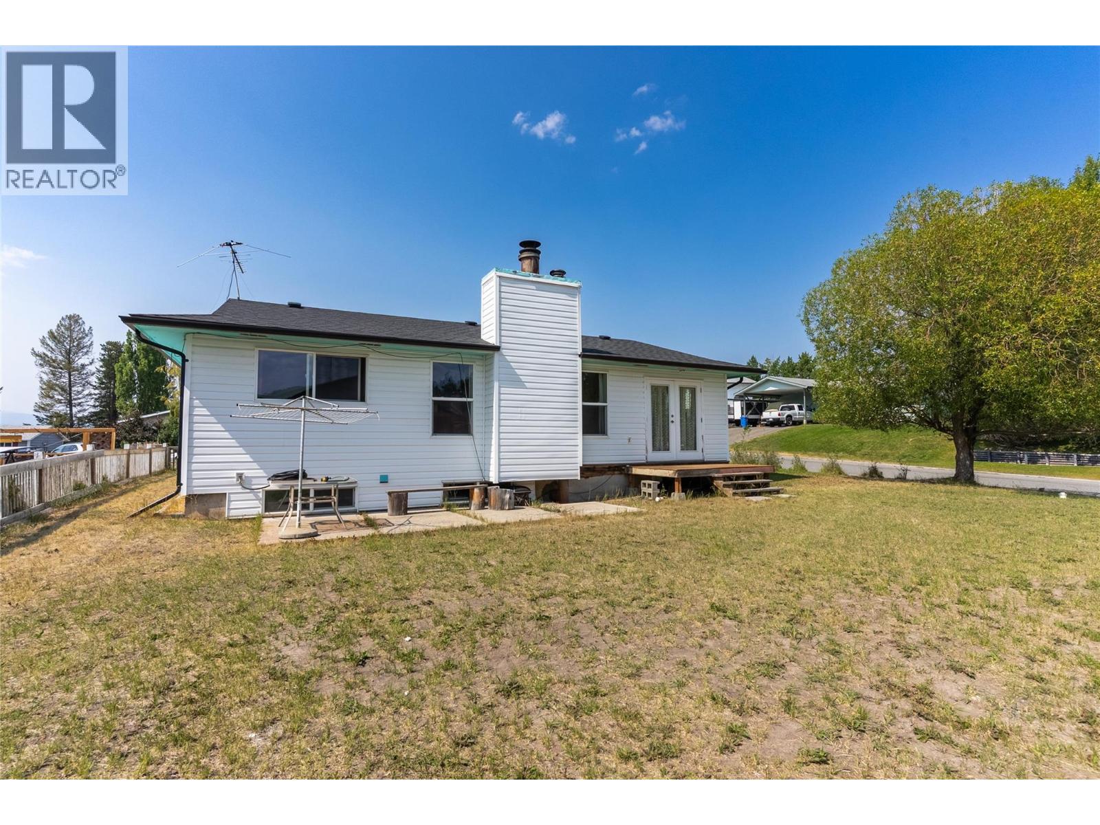 297 Chestnut Court, Logan Lake