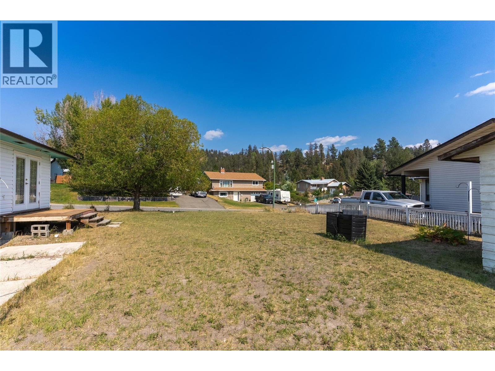 297 Chestnut Court, Logan Lake