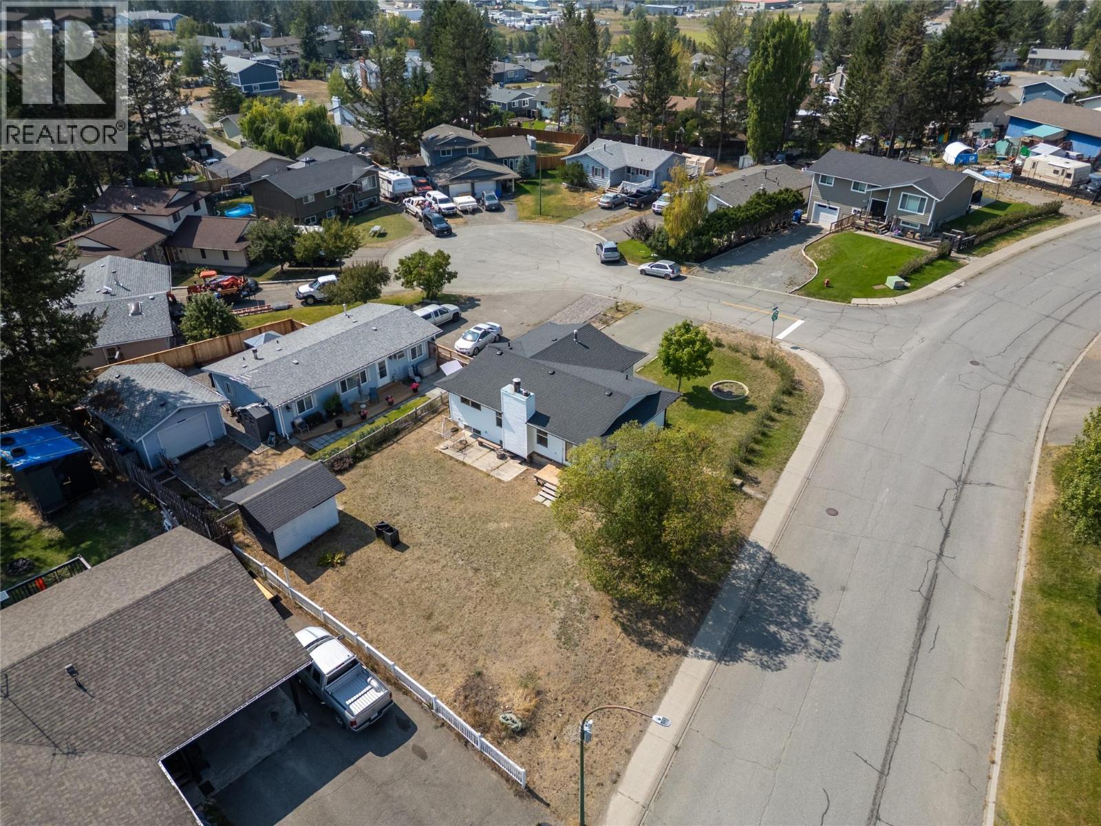 297 Chestnut Court, Logan Lake