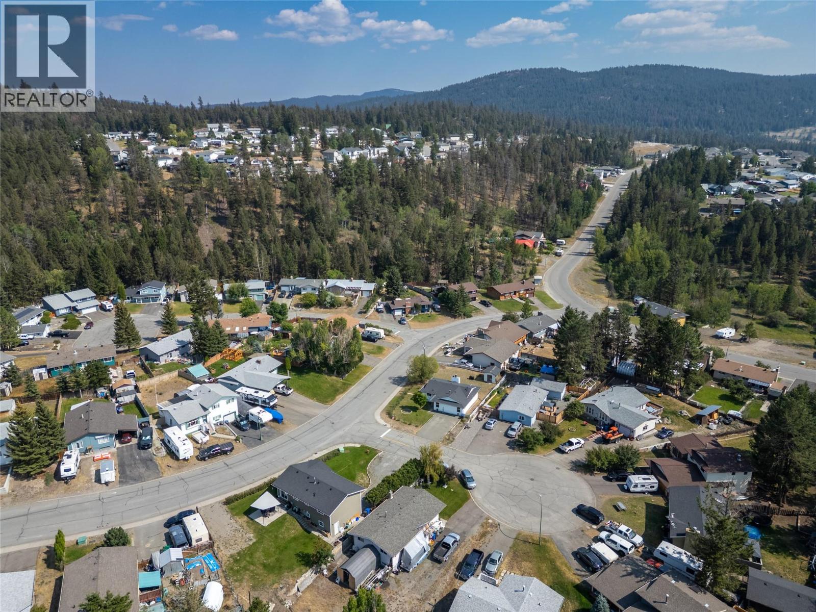 297 Chestnut Court, Logan Lake