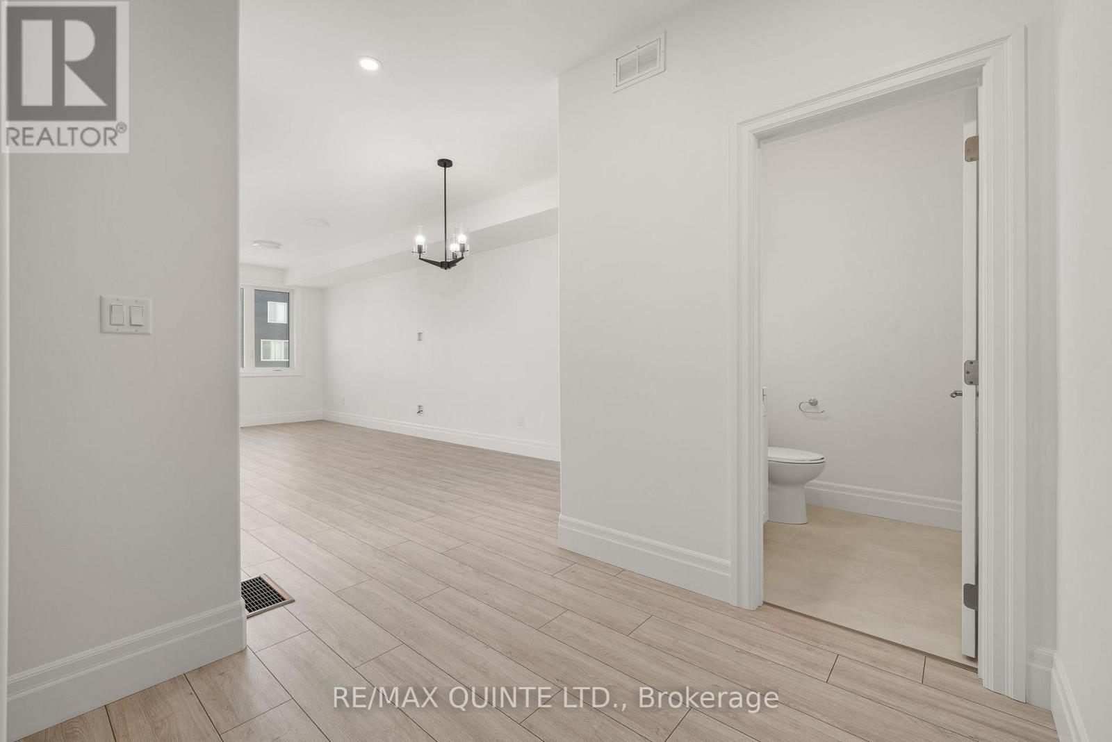 51 EVANS STREET - Image 11