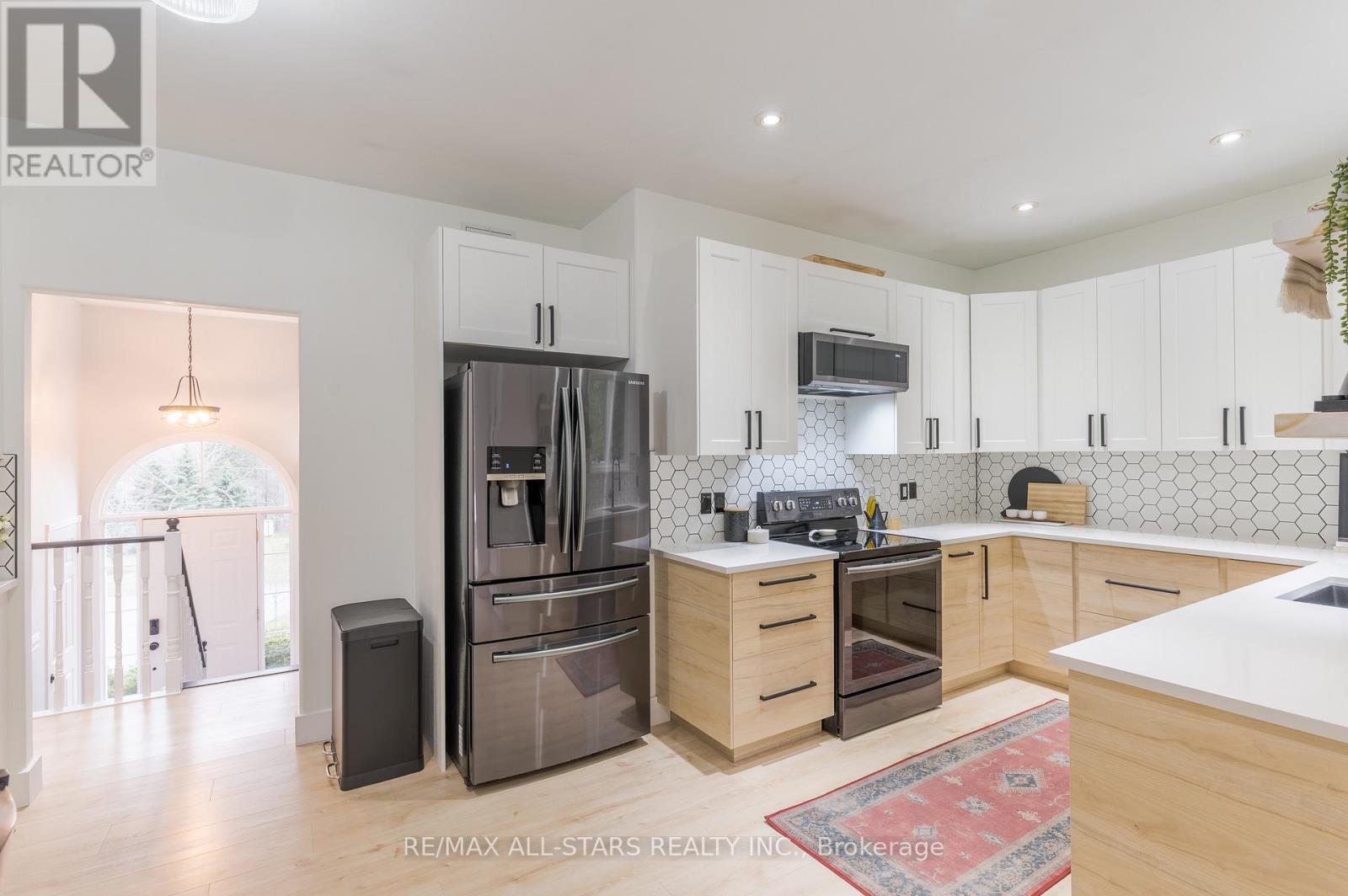 47 MEADOWLAND DRIVE - 13