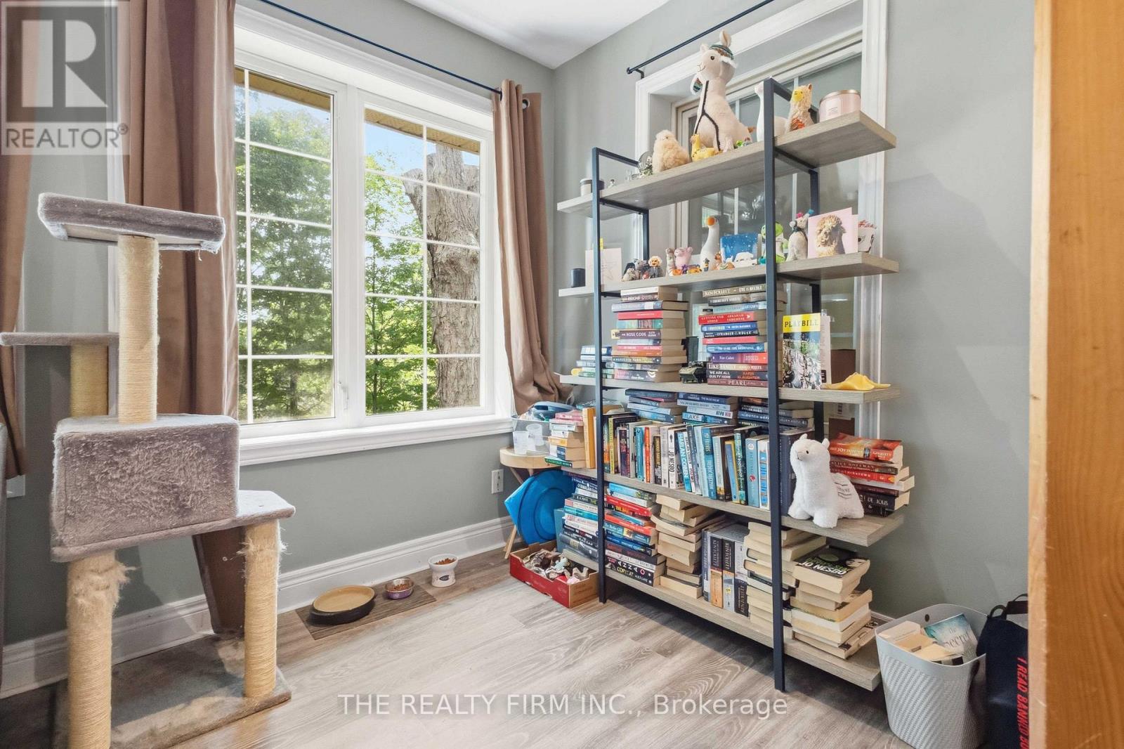 340 RIVERSIDE DRIVE - Image 35