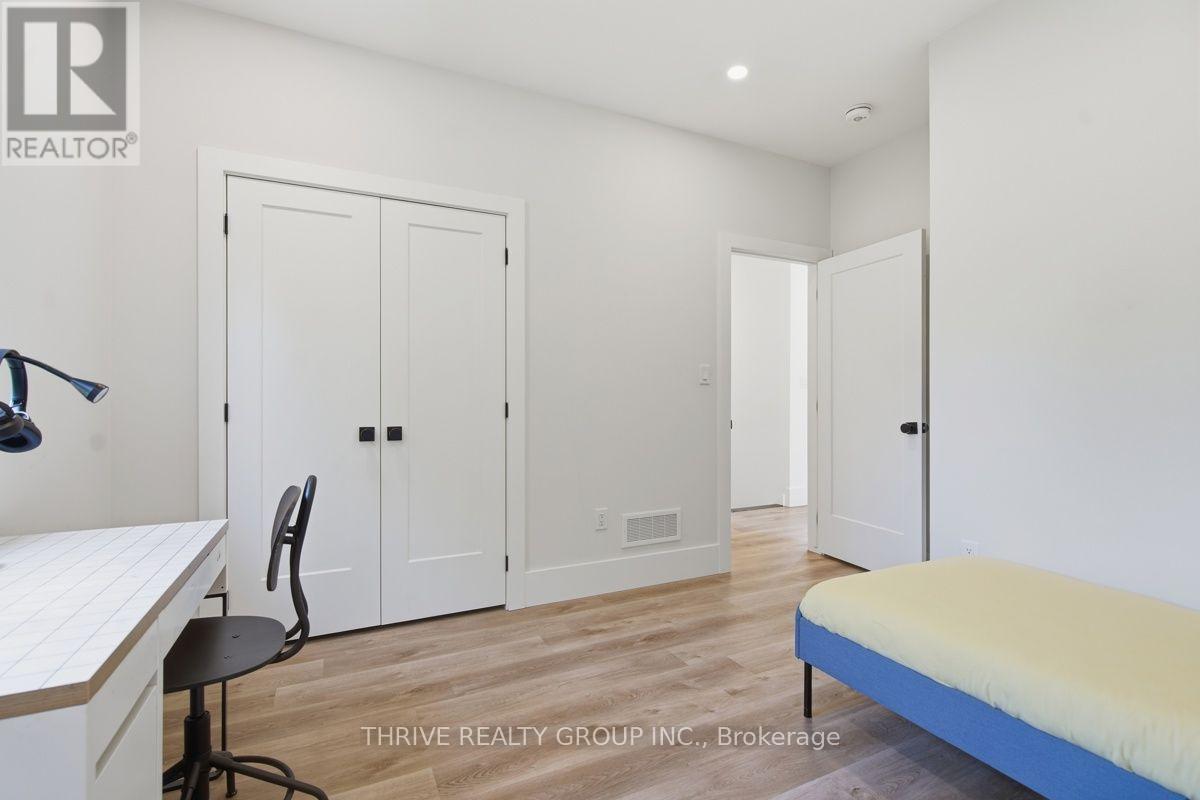 18 MCNAB STREET - Image 30