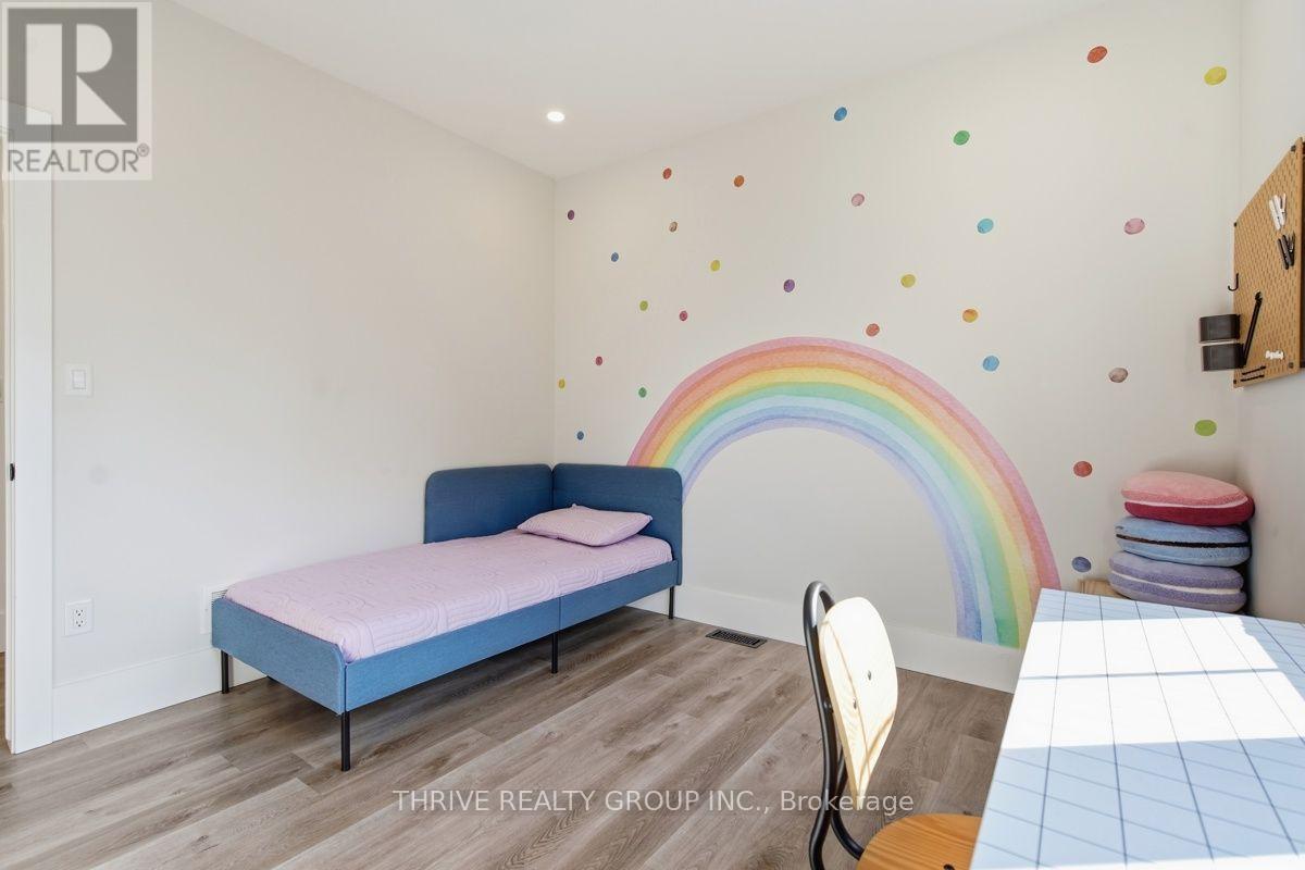 18 MCNAB STREET - Image 32