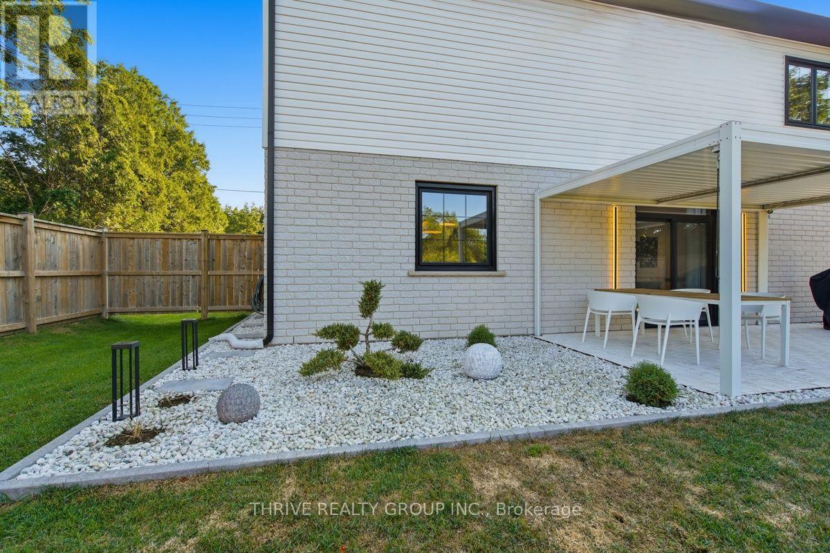 18 MCNAB STREET - 42
