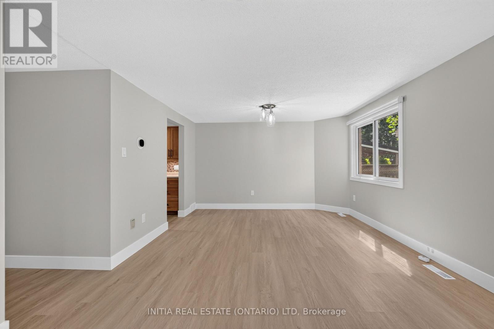 1111 ALDERSBROOK ROAD - Image 20