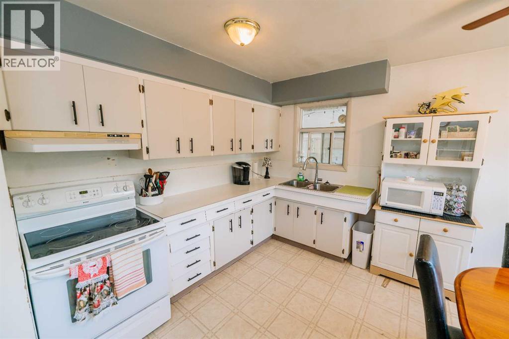 2305 7 Avenue N - 13