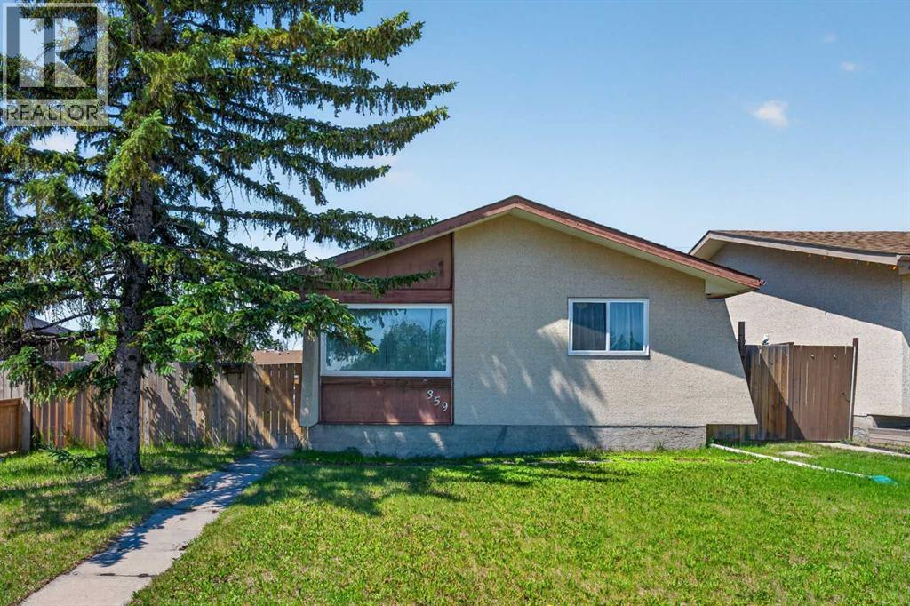 359 Maitland Crescent NE