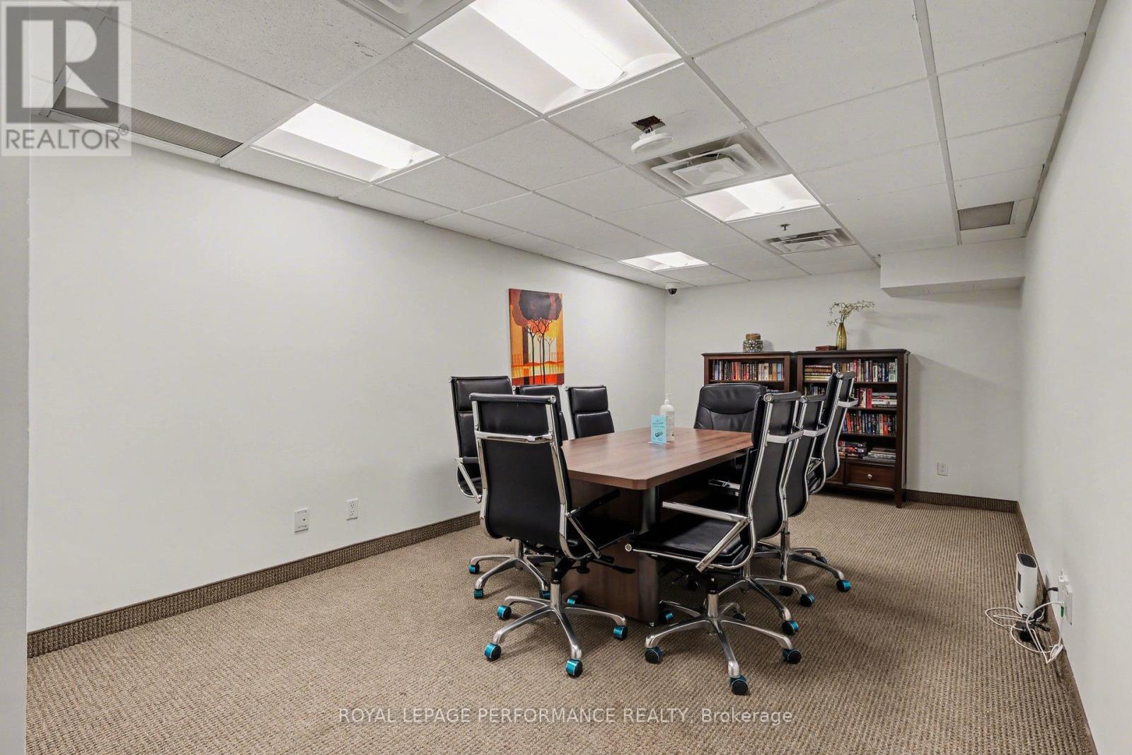 #204 242 RIDEAU STREET - 21