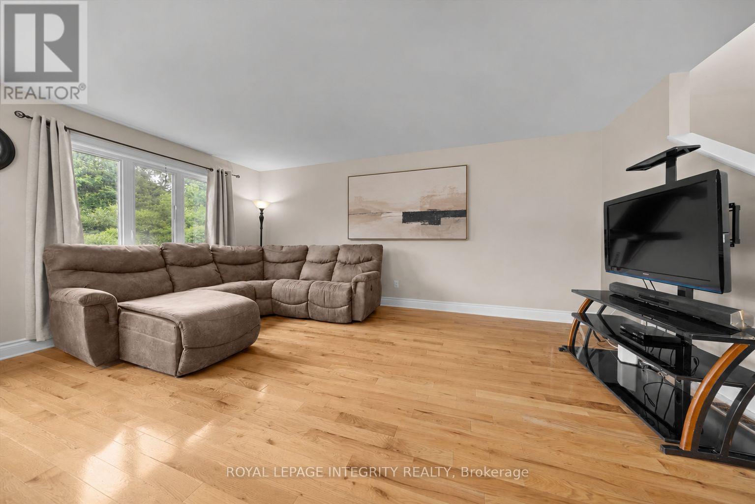 2345 MARBLE CRESCENT - Image 14