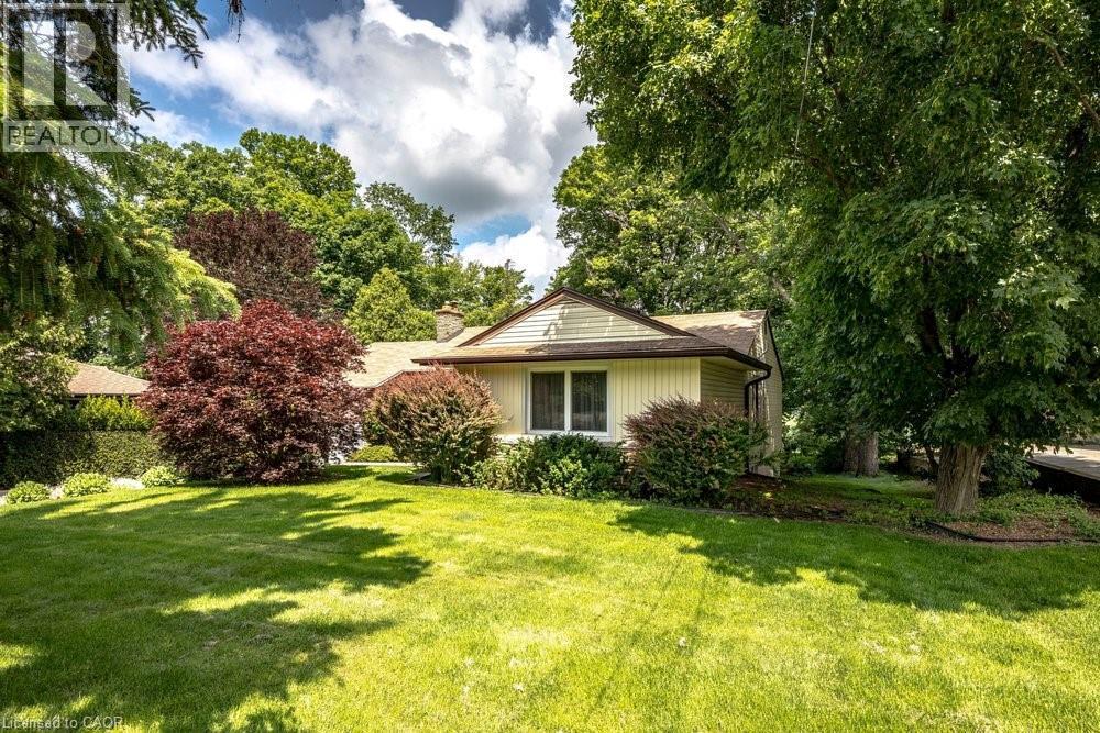 803 MONTGOMERY Drive - 4
