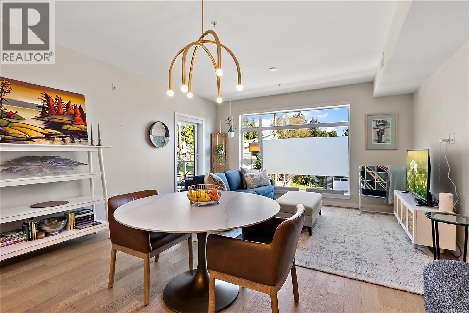 #214 5120 Cordova Bay Rd - 15