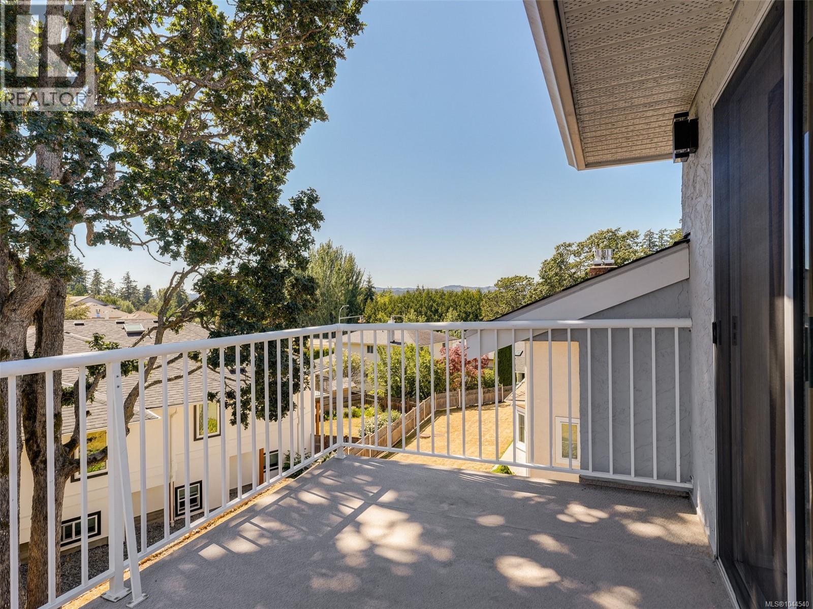 1287 Carmichael Crt - 14