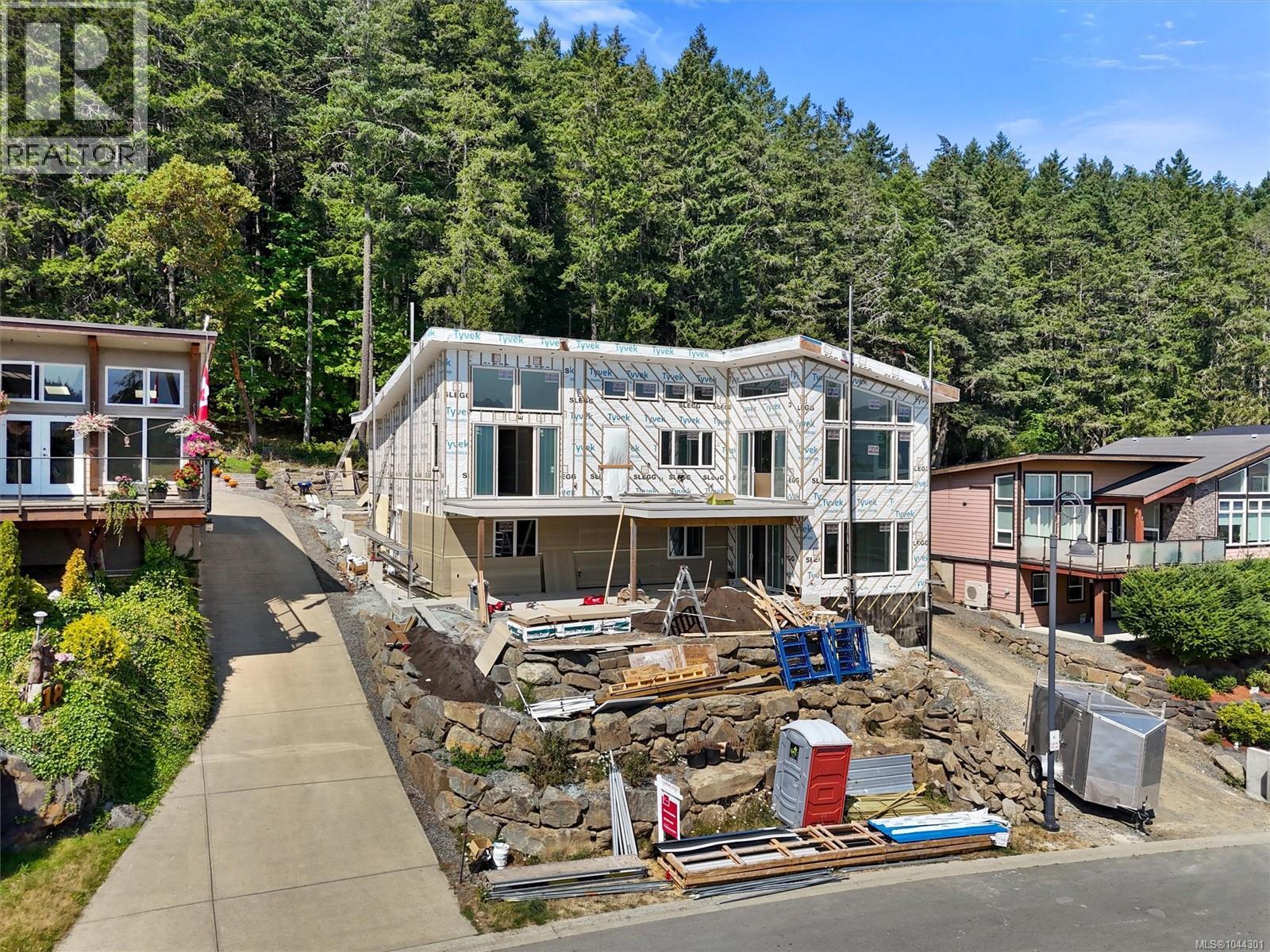 #19 1060 Shore Pine Close - 50