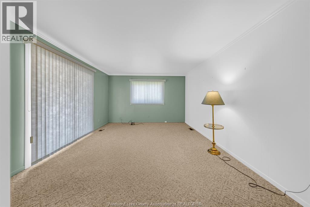 1140 LENA - Image 24