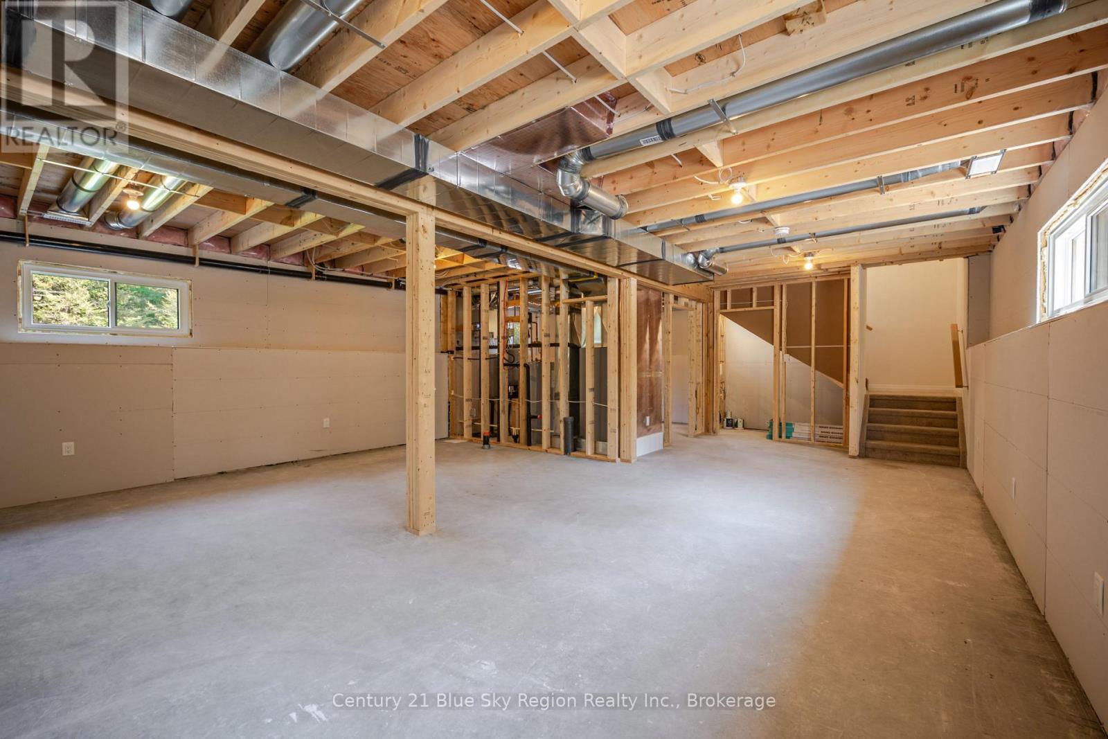 112 RIVERSIDE DRIVE - 23