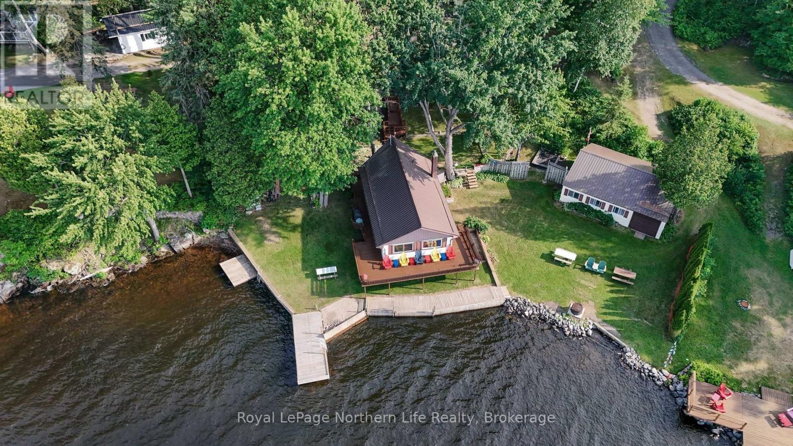 216 GREEN ROAD - 8