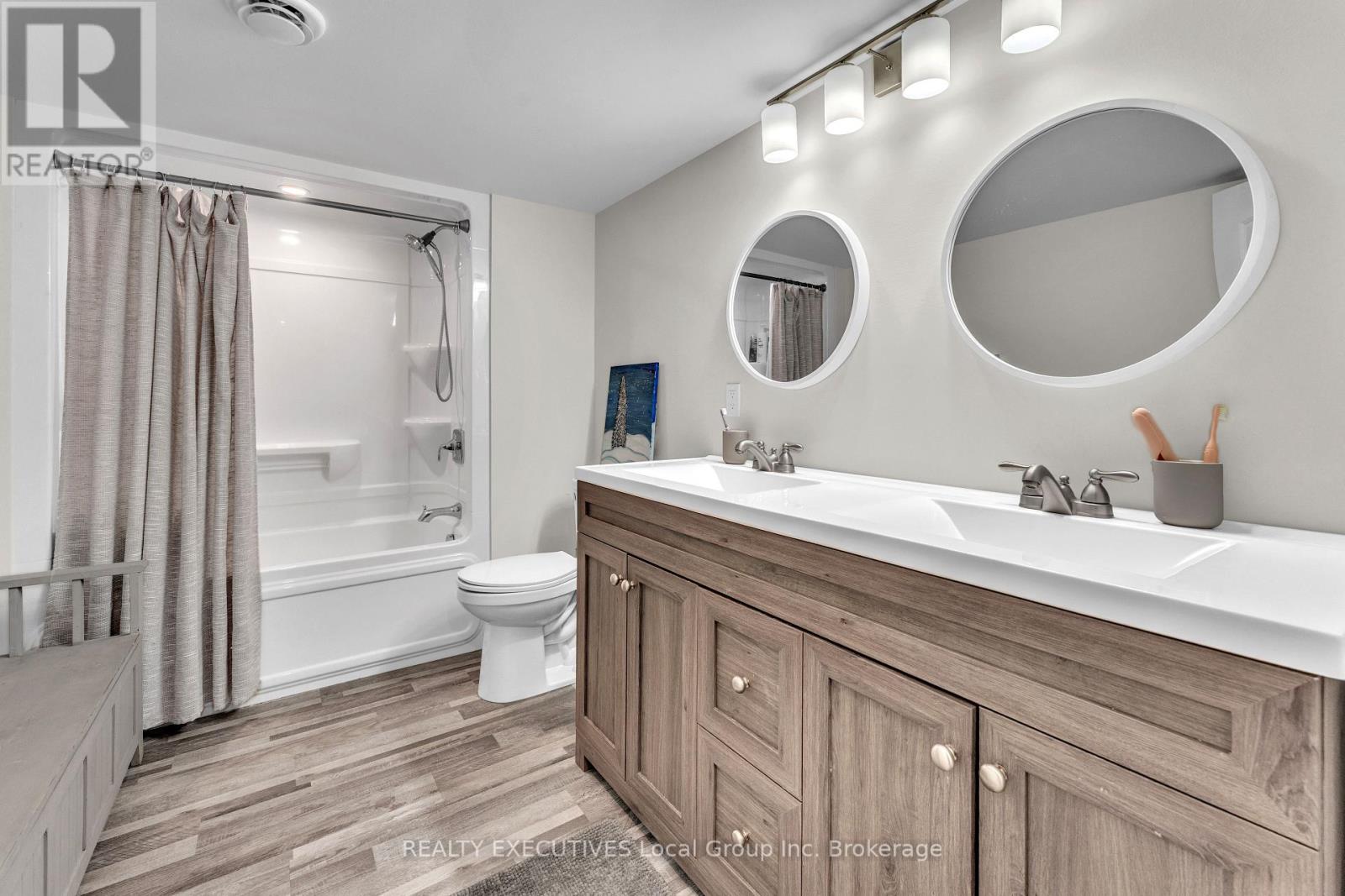 61 ASTOR STREET S - 26