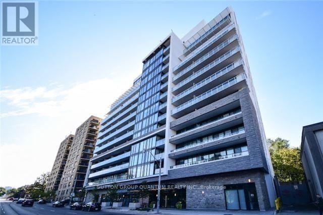 Photo of 3018 Yonge Street