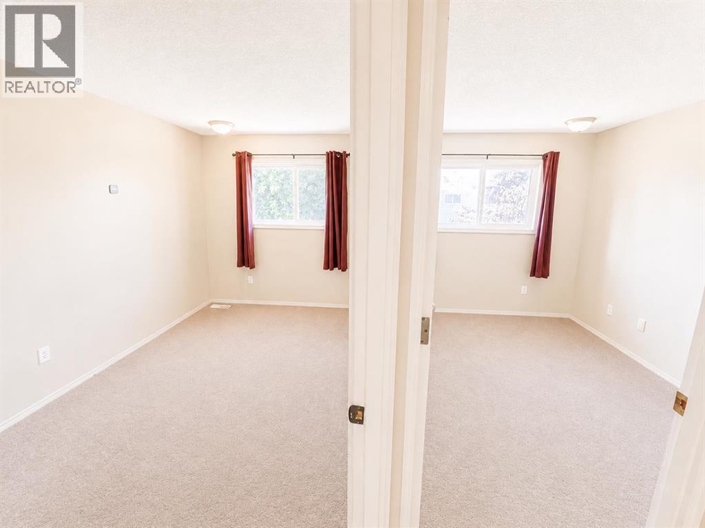 #36 55 Lemoyne Crescent W - 11