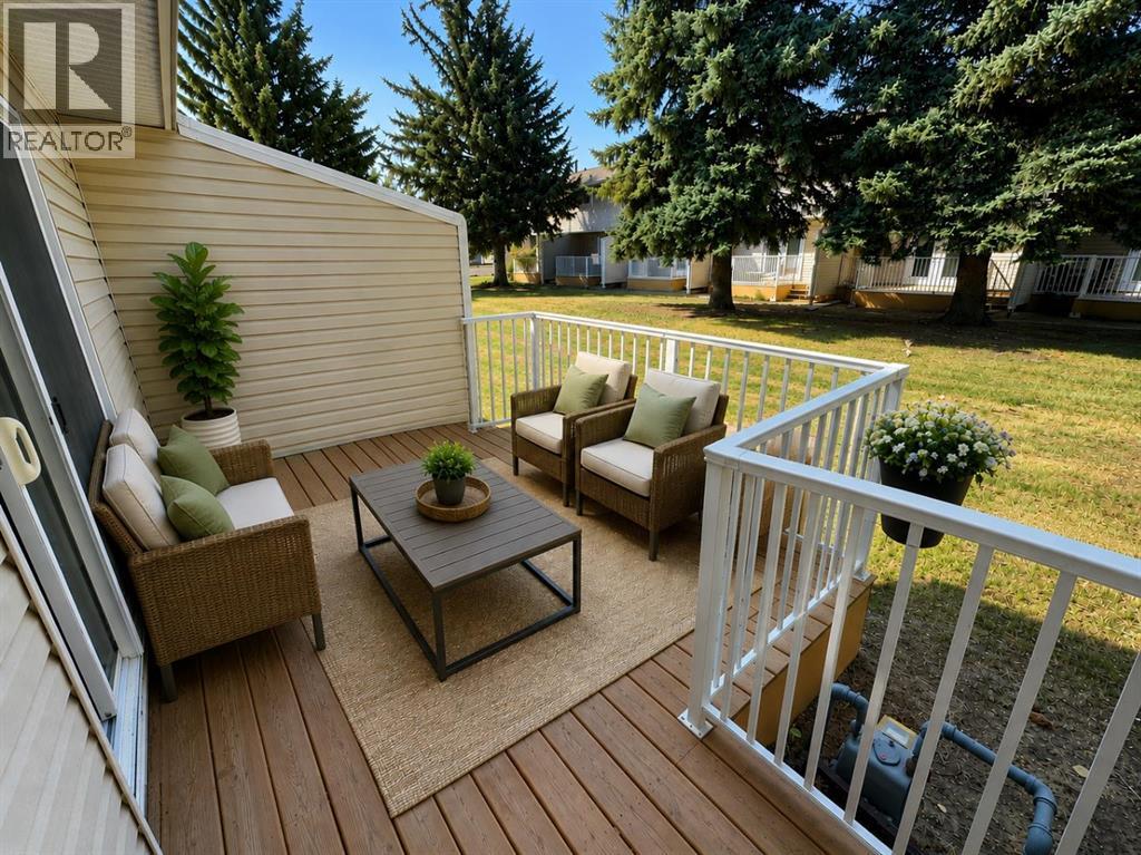 #36 55 Lemoyne Crescent W - 19