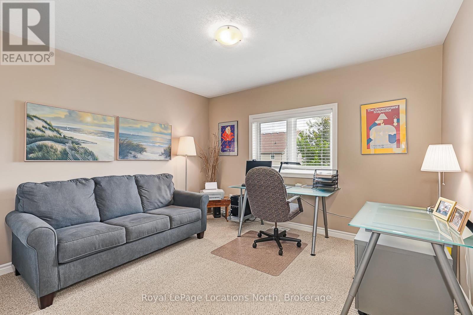 7 KAYLA CRESCENT - 21