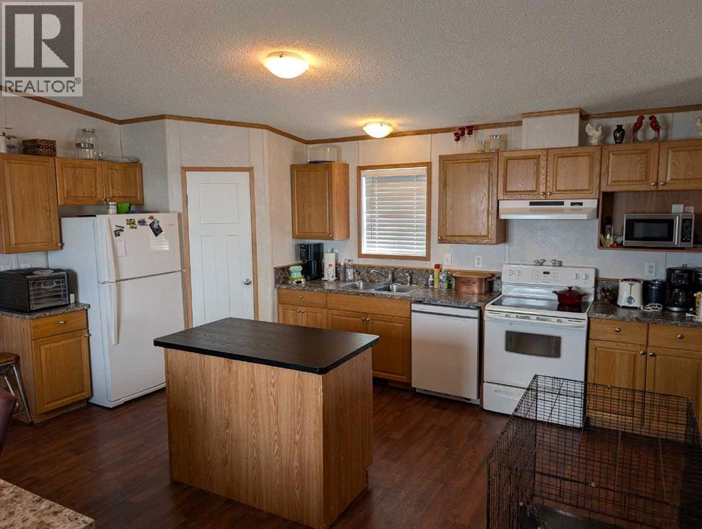 4915 1 Street - Photo 12