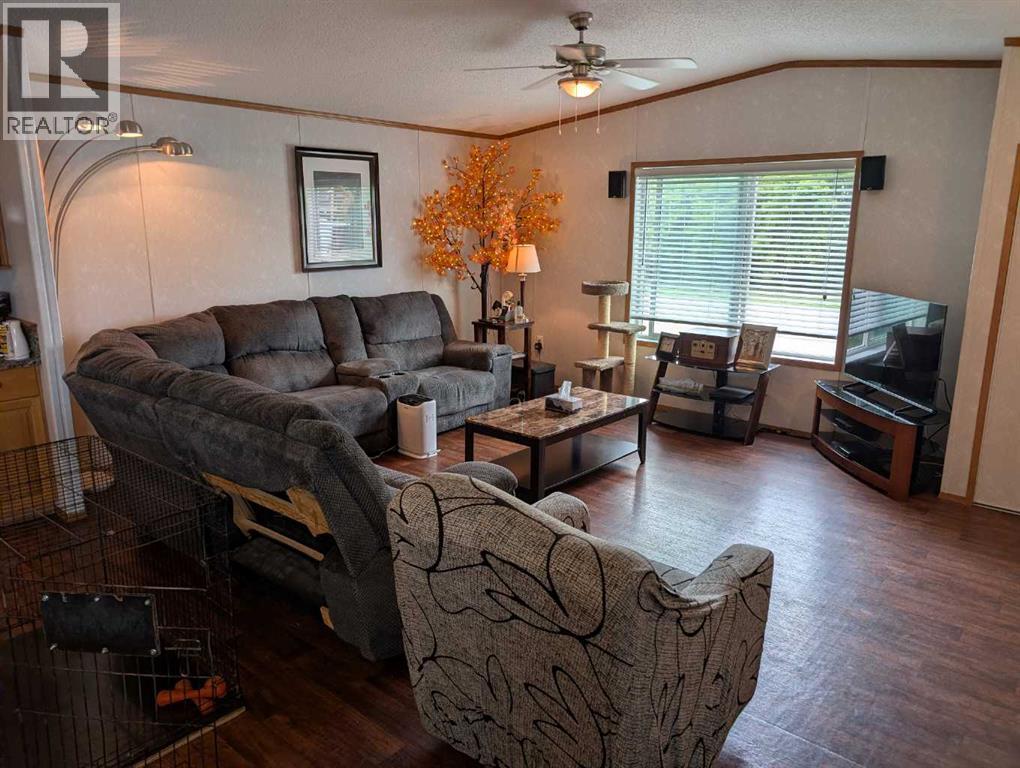 4915 1 Street - Photo 9