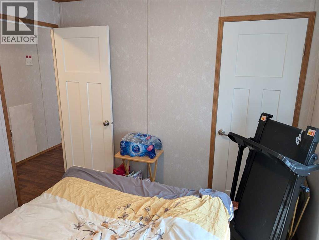 4915 1 Street - Photo 17