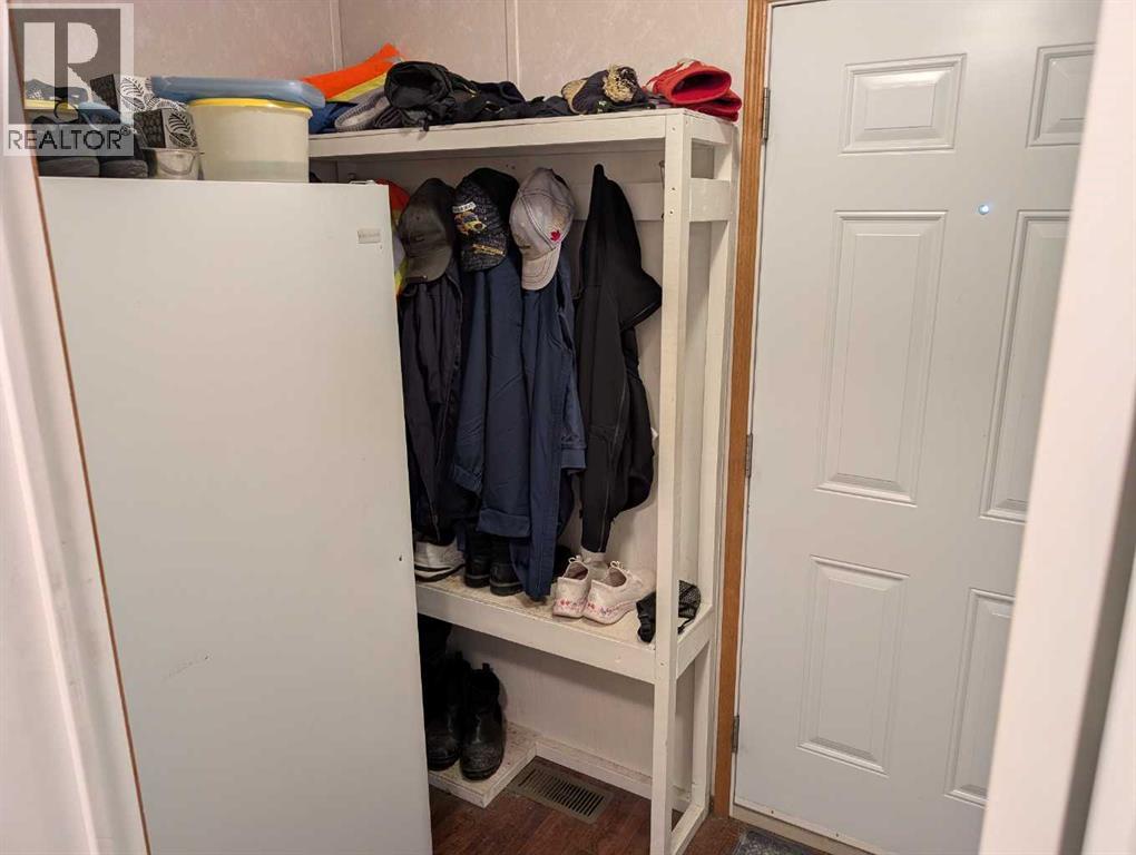 4915 1 Street - Photo 20
