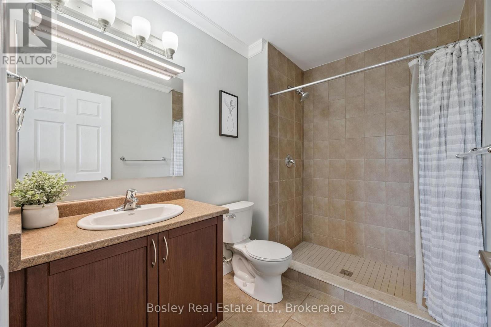 #314 2 COLONIAL DRIVE - Image 11