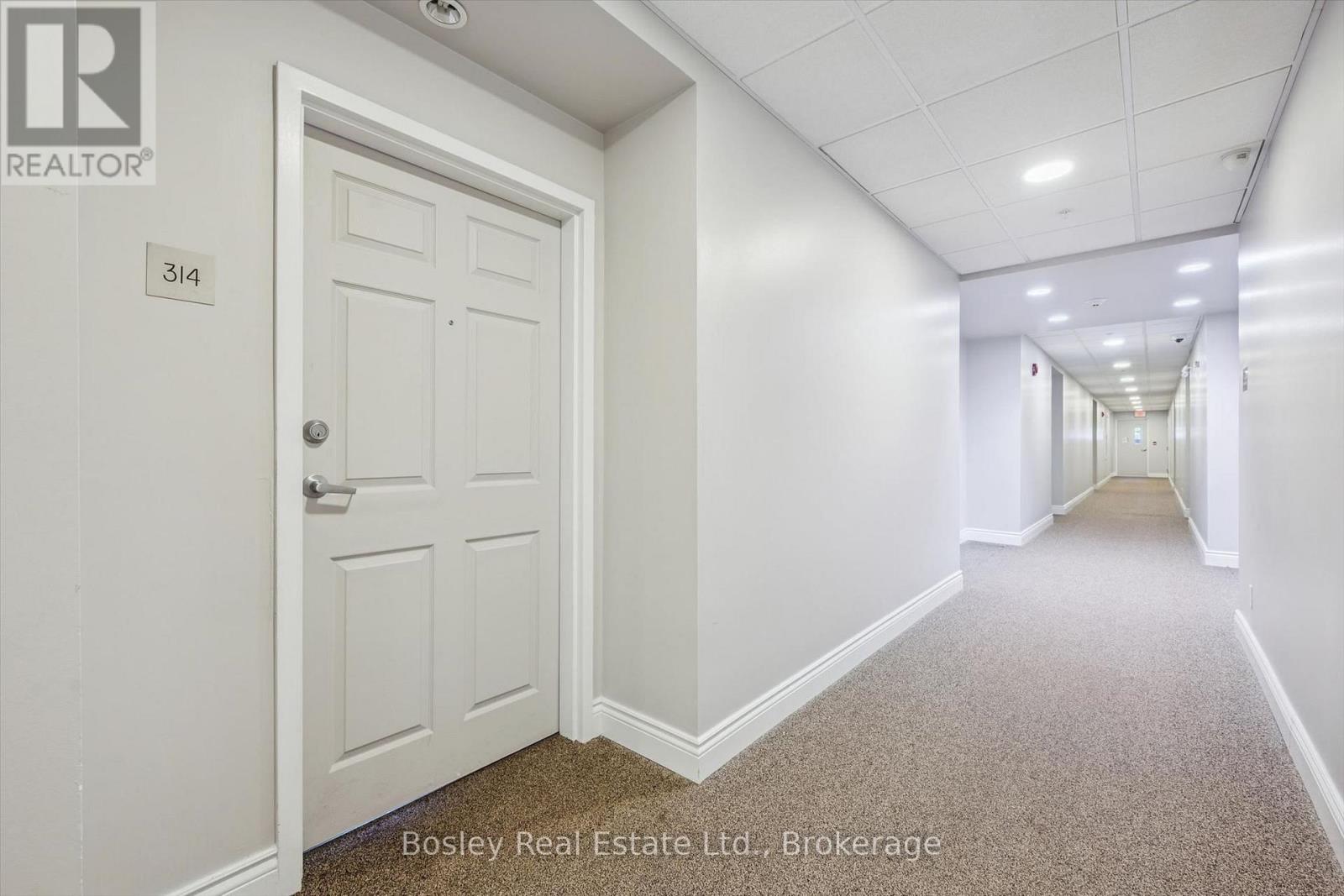 #314 2 COLONIAL DRIVE - Image 20