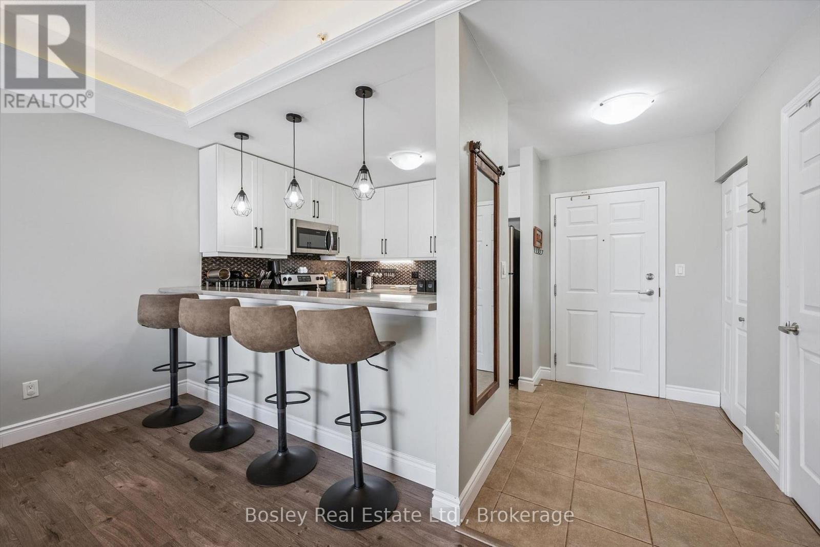 #314 2 COLONIAL DRIVE - Image 3