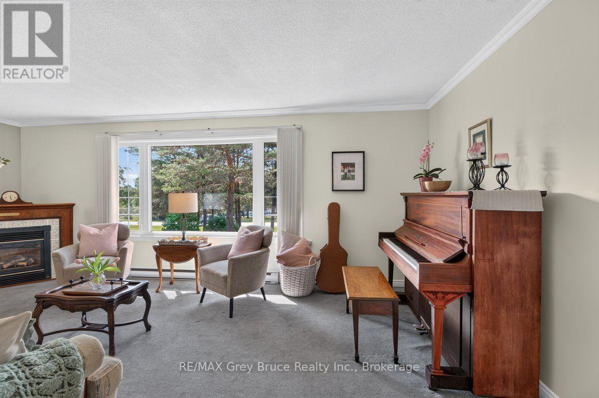 132 CLEARVIEW CRESCENT - 17
