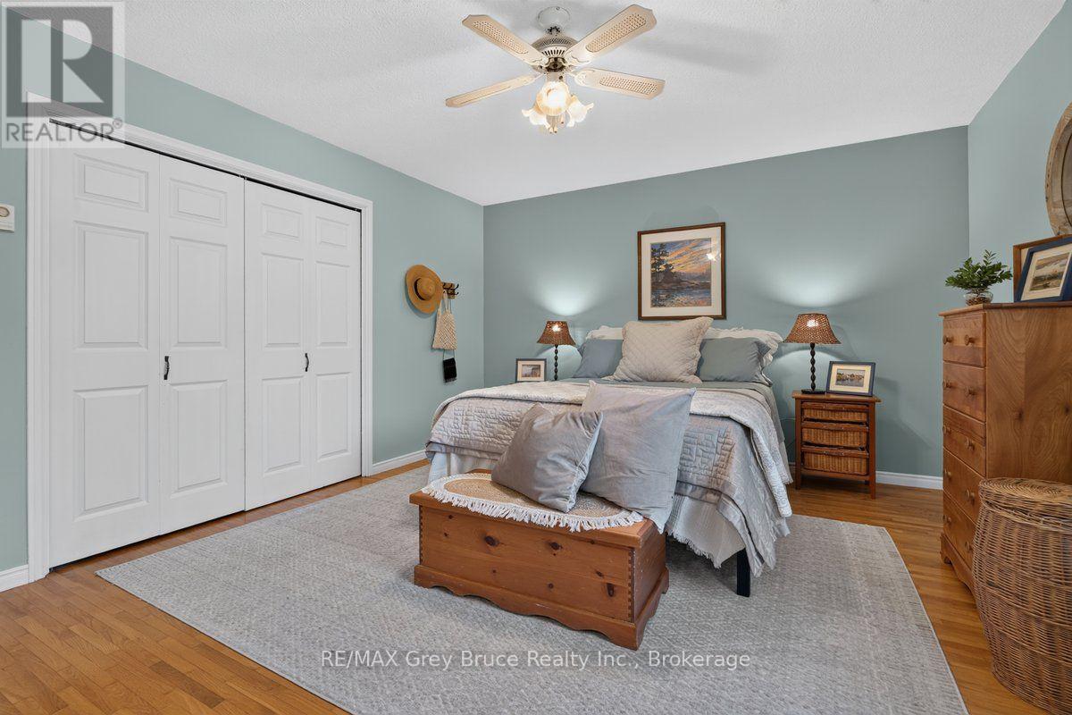 132 CLEARVIEW CRESCENT - 26