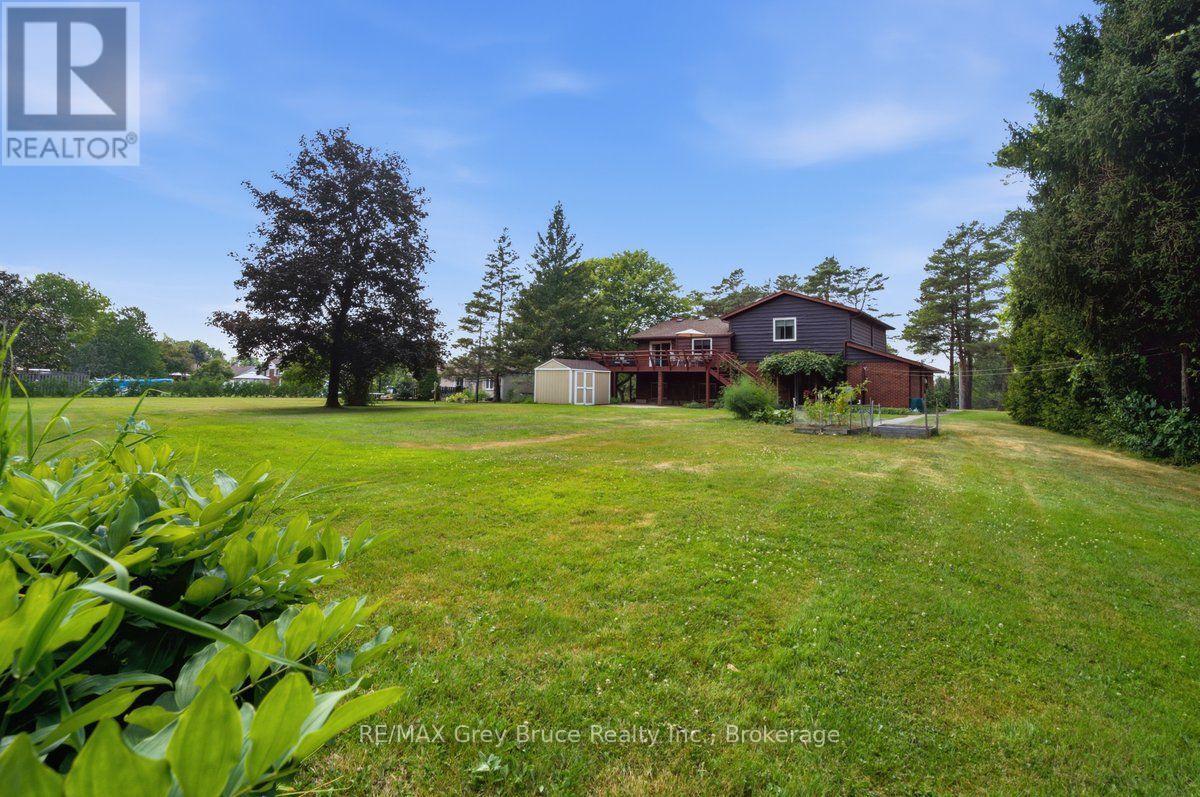 132 CLEARVIEW CRESCENT - 4