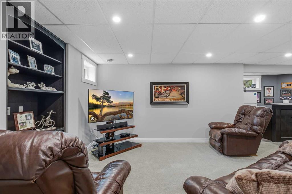 5933 45 Street Crescent - Image 28