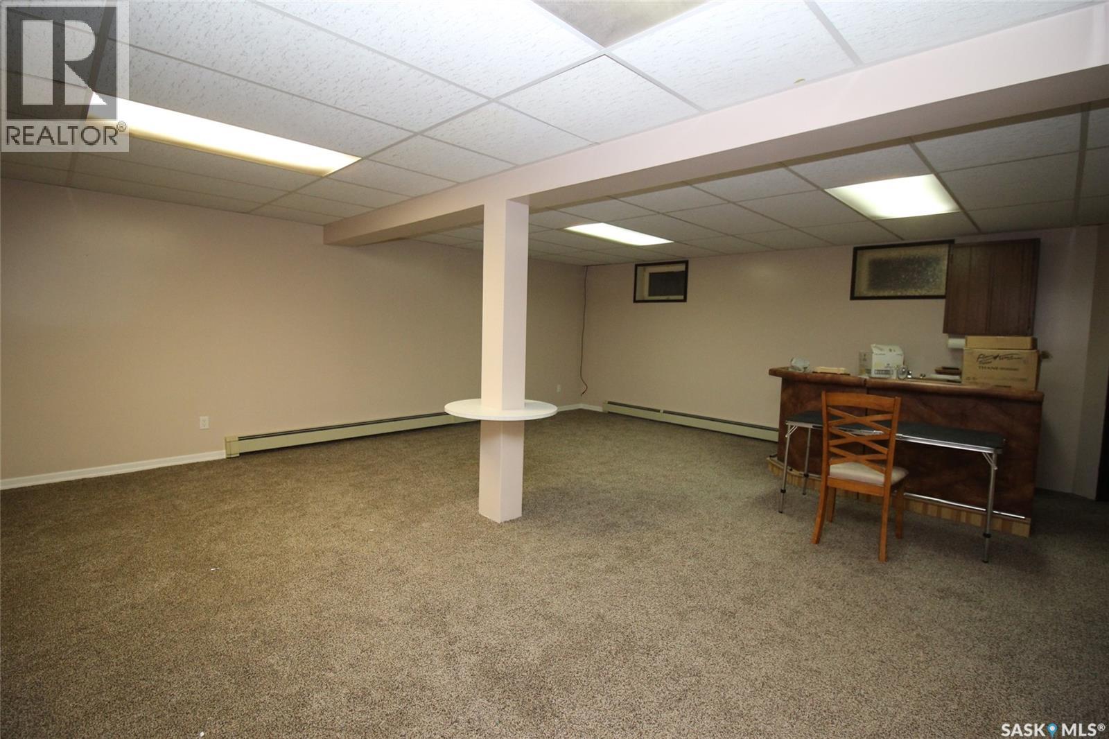 595 9th STREET W - 23