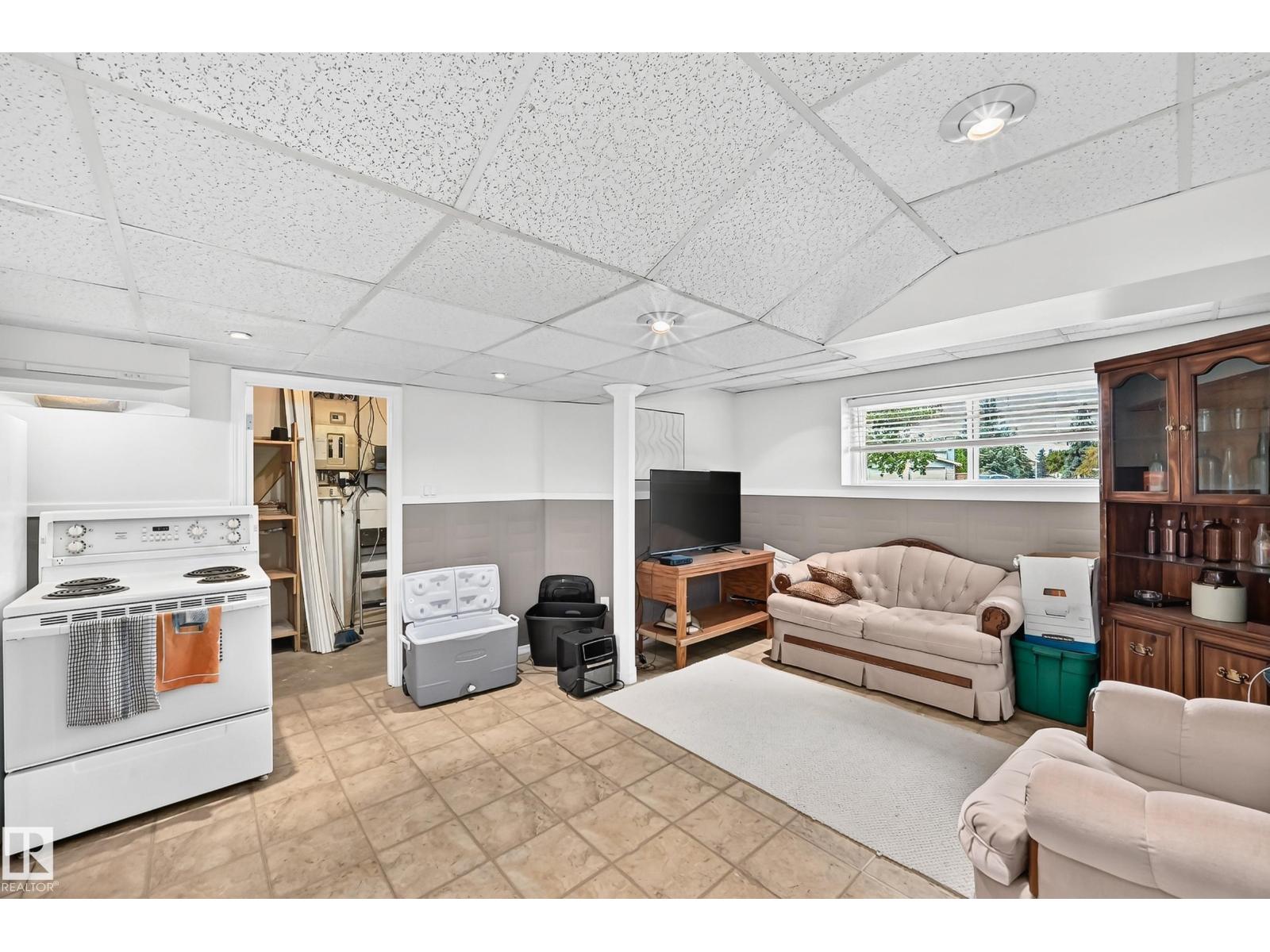 371 KIRKPATRICK CR NW - 29