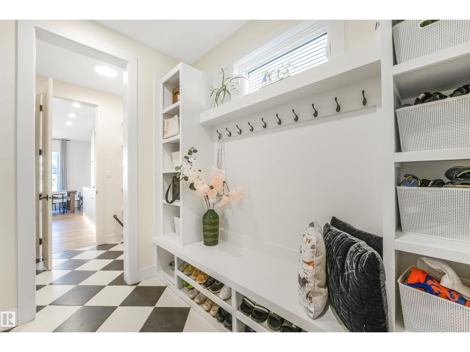 108 EDGEFIELD WY - 18