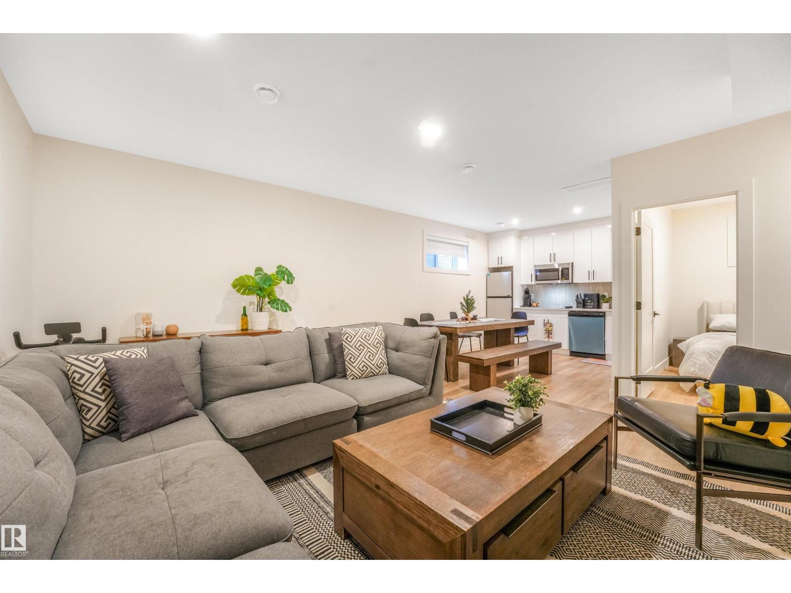 108 EDGEFIELD WY - 46